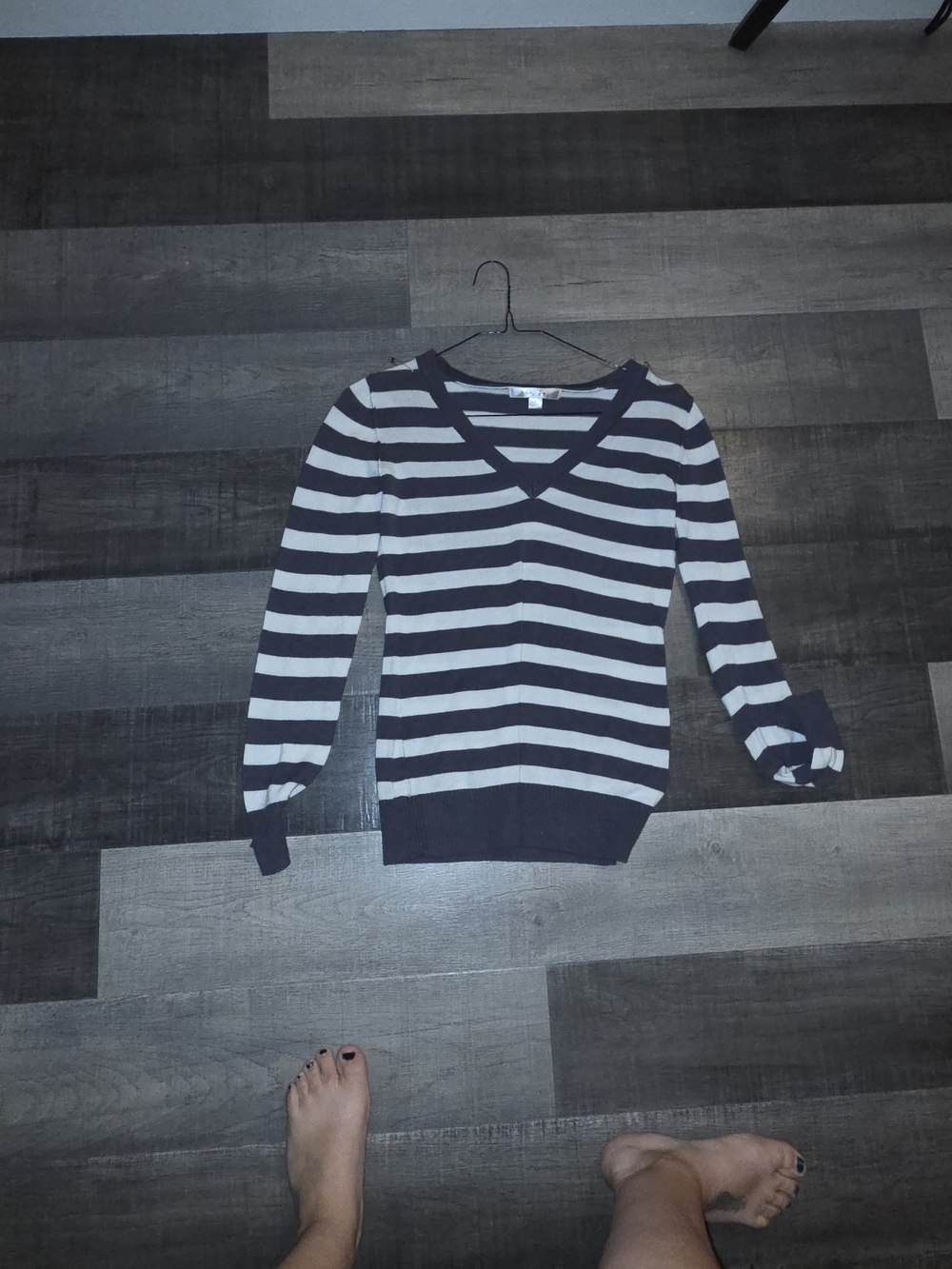 Old Navy Black and White Striped V-Neck Sweater